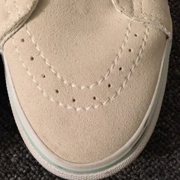 VANS - Ladies High Top - Size: 8.5 - Picture 7 of 8